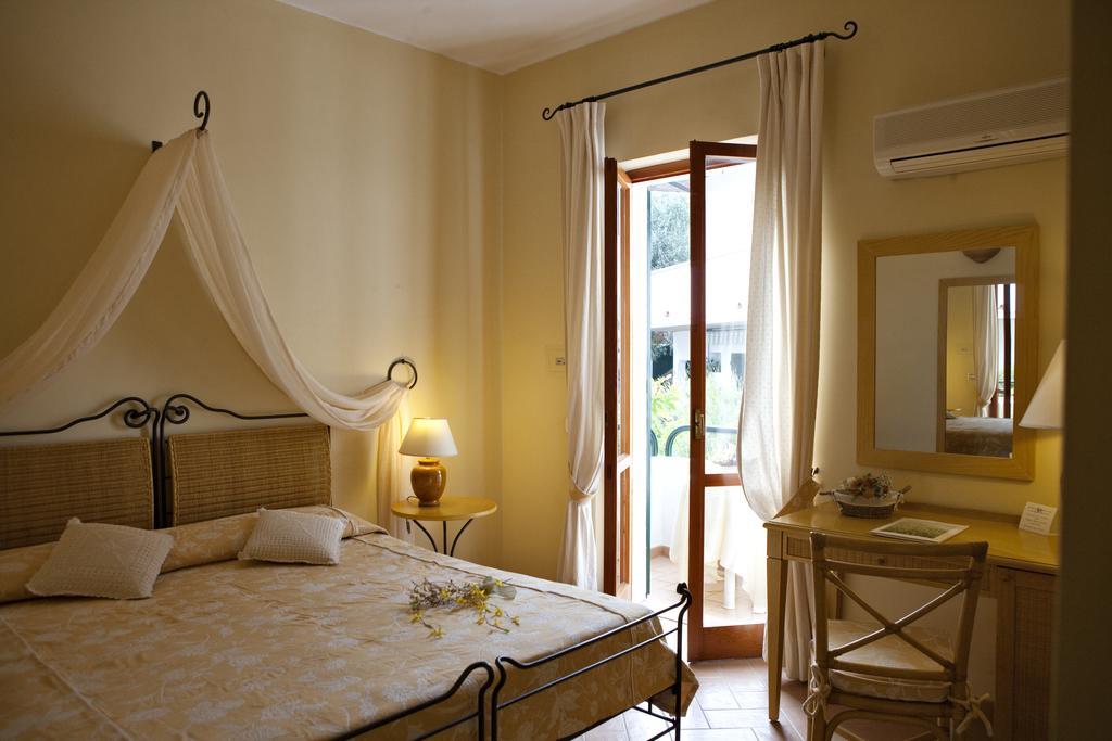 Hotel Gallo Nero SantʼAndrea Exterior foto